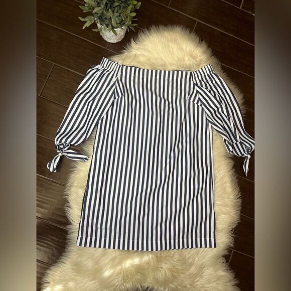 Boston Proper navy and white off the shoulder dress sz medium - Picture 1 of 6